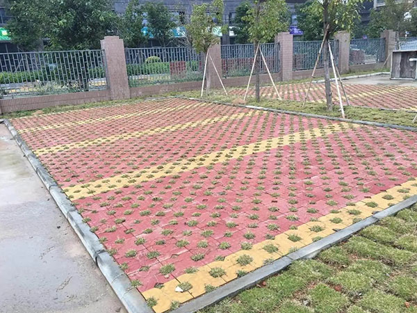 武汉植草砖厂家分享空隙碎石如何为草坪生长保驾护航？